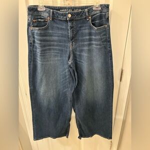 American Eagle Outfitters Women’s Relaxed Straight-Leg Jeans in Medium Blue